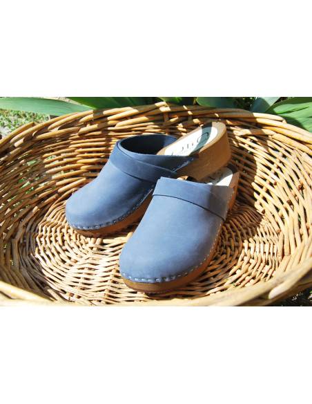 Luxury nubuck suede clogs 