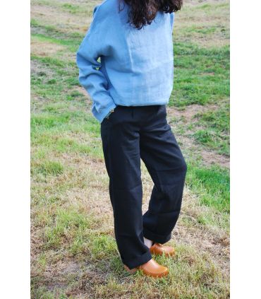 Warm and comfortable hooded sweatshirt in pure merino wool 