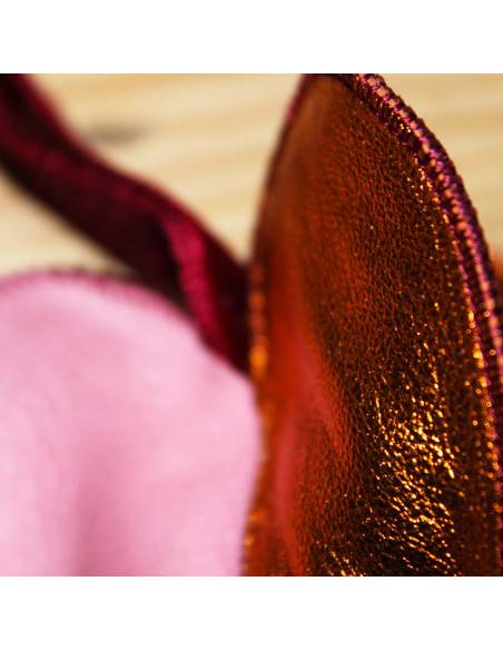 Bijoux de sac porte-clef Coeur triple cuir d'agneau véritable détails de couture sur cuir fin fils bordeaux 