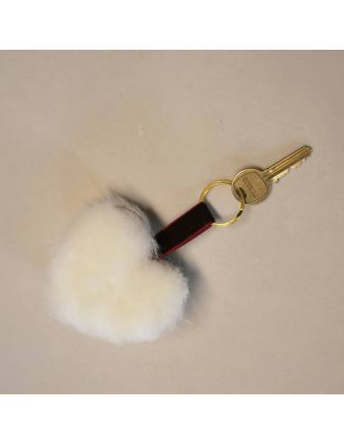 Herz aus echtem Schafsfell