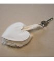 Porte-clé créateur amour coeur en peau lainée blanche et cuir d'agneau blanc
