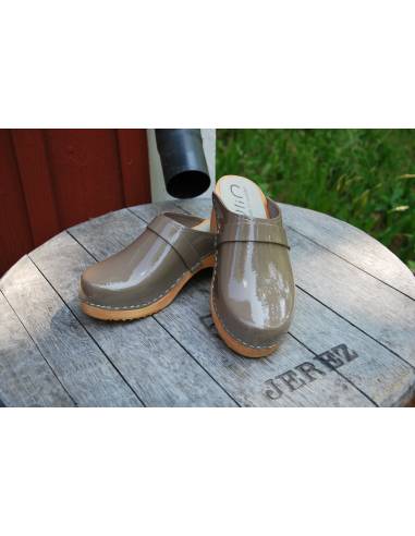 Sabot femme suédois bois et cuir vernis
