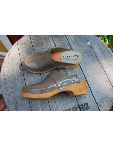 Sabot femme suédois bois et cuir vernis
