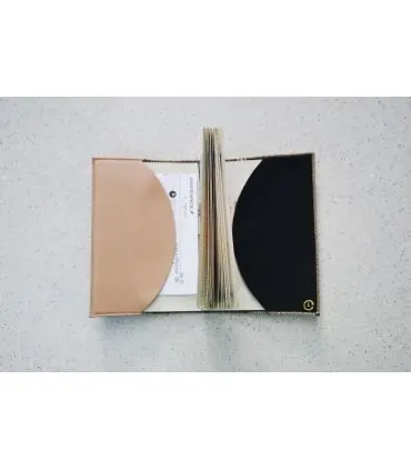 Funda para pasaporte en piel de cordero jaspeada y charol rosa 