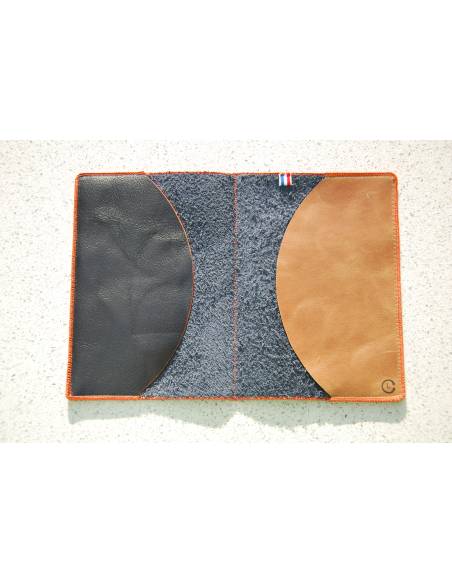 Funda para pasaporte de piel de cordero satinada burdeos y rosa 