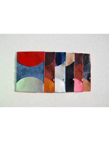 Funda para pasaporte de piel de cordero satinada burdeos y rosa 