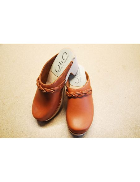 Sabots suédois femme talons larges bois et cuir tannage végétal ou nubuck
