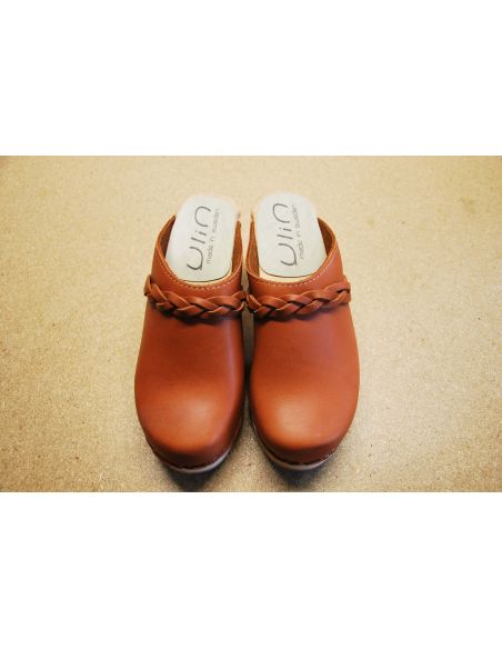 Sabots suédois femme talons larges bois et cuir tannage végétal ou nubuck
