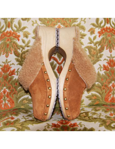 Women's swedish wooden clogs in grey felt