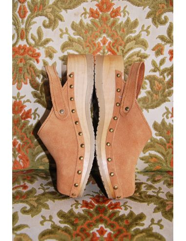 Mules sabots femmes à clou en suede nubuck 