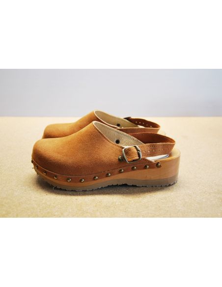 Women's swedish clogs in luxury nubuck suede
