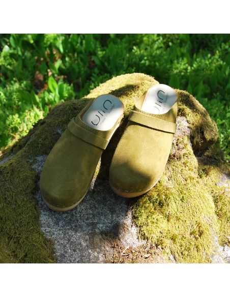 Women's swedish clogs in luxury nubuck suede