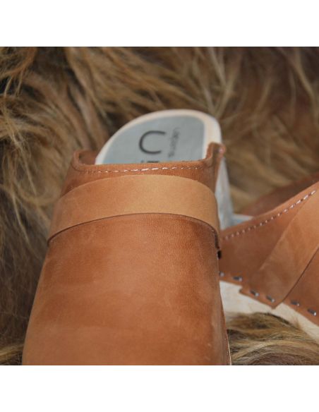 Women's Swedish clogs in  nubuck peach leather and wooden sole