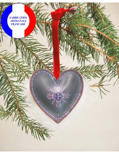 Weihnachtsbaumschmuck aus Lammleder und handbemaltem Schafsleder 