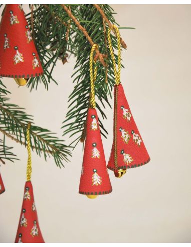 Pink Christmas bell with Nordic motifs in painted lambskin leather for Christmas tree