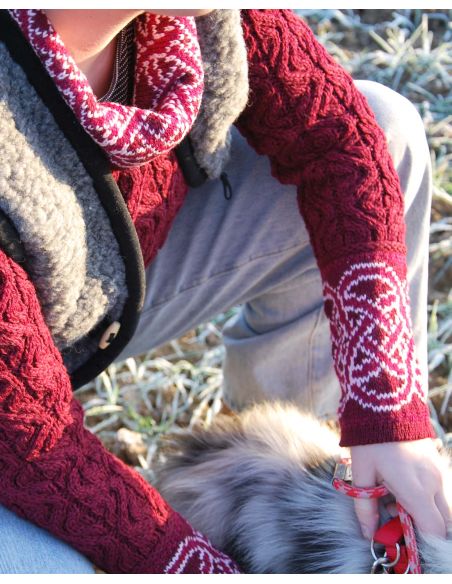 Jersey túnica de mujer con jacquard irlandés, punto intarsia y lana merino pura y cálida