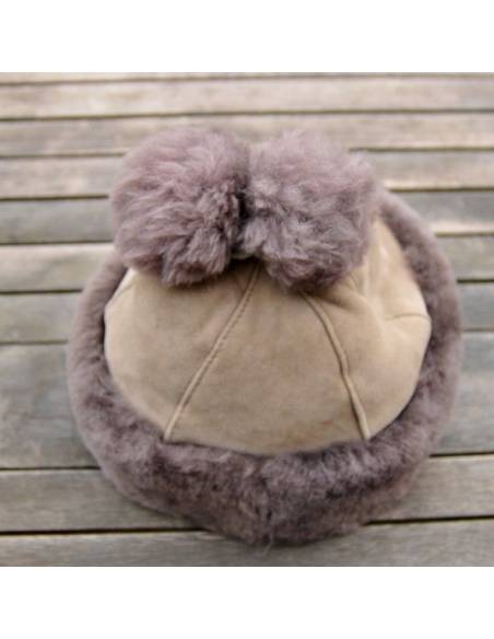 Toque femme en peau de mouton retournée beige foncé
