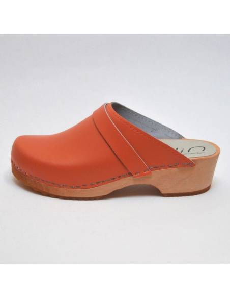 Wooden Swedish women leather clogs
