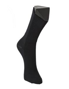 Woman untightened cotton striped socks 2