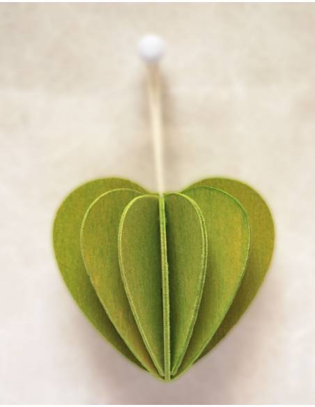 coeur en bois vert décoration LOVI