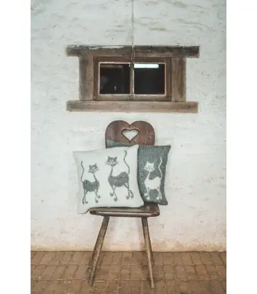 Nordic Cushion  cover pure wool cat or heart design