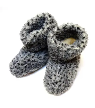 pure wool slippers off white