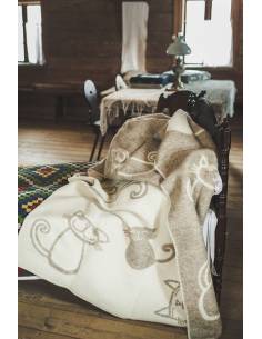 Throw in pure wool pattern cat gray