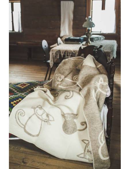 Throw in pure wool pattern cat gray