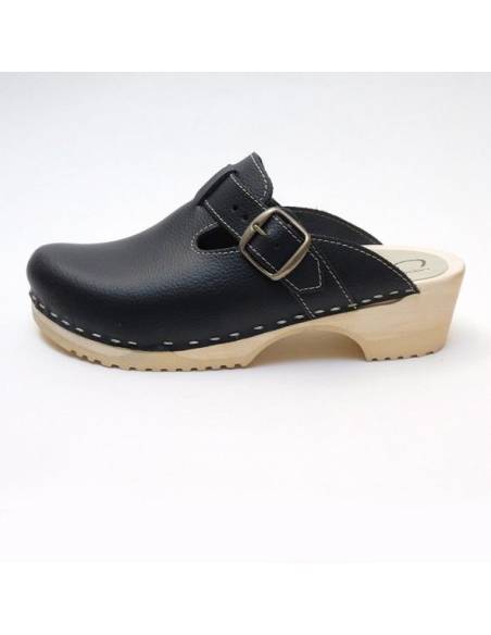 zuecos de madera y cuero de vaca genuino