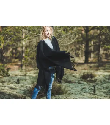 Cape mantle in pure new wool