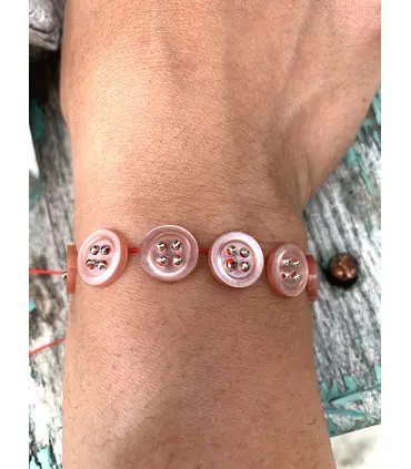 Bracelet de femme en boutons vintage rose poudré & argent 