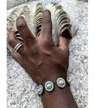 Bracelet motifs africains boutons vintage 