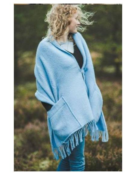 Stole YLIN with pockets in pure new wool