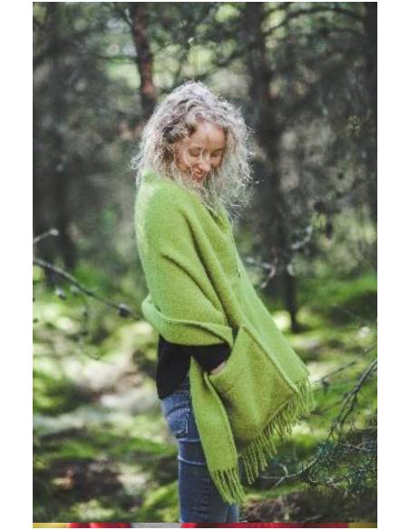 Stole YLIN with pockets in pure new wool