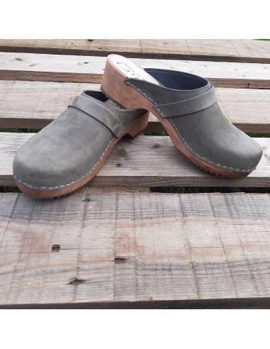 Sabots bois suédois homme en cuir nubuck kaki