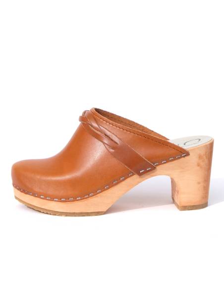 Sabot élégants femmes talon en bois et cuir cognac avec tresse