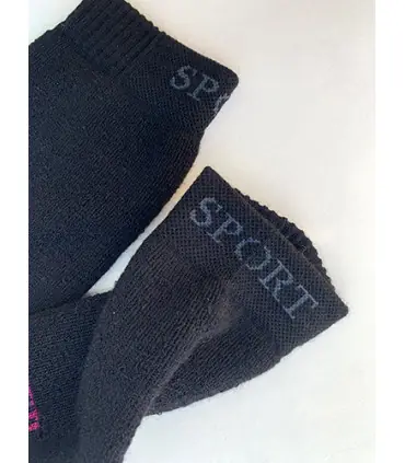 Chaussettes techniques courtes en laine fushia et noir 