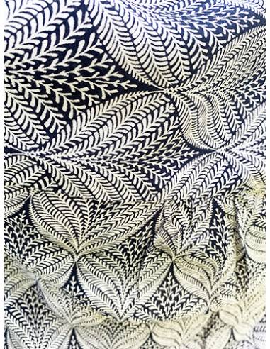  details motifs nordiques Chemise robe femme col mao boutons en nacre et pompons