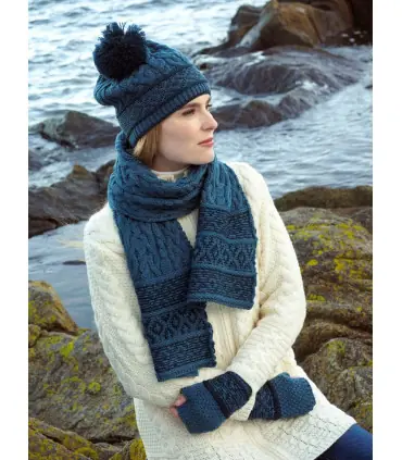 grey mittens in shetland wool