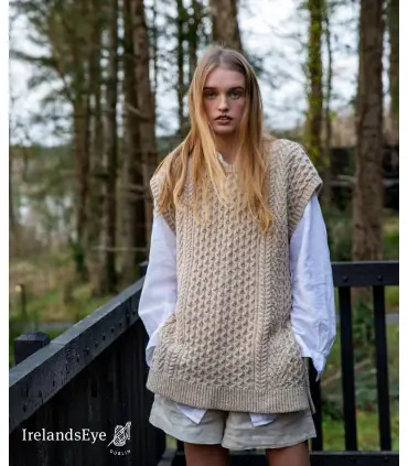 Pull sans manches très tendance vert d'eau et crème blanc écru type COS en crème et blanc écru 