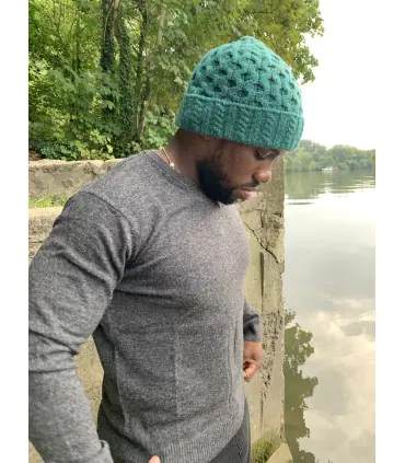 Bonnet femme en laine et cachemire torsades vert foret 