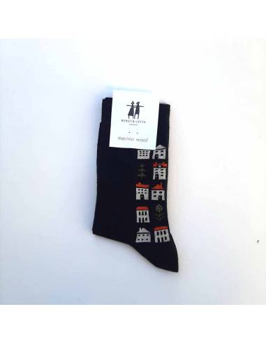 Chaussettes maison scandinave nordique noir fantaisies de créateur Bengt and lotta motif nordique design scandinave