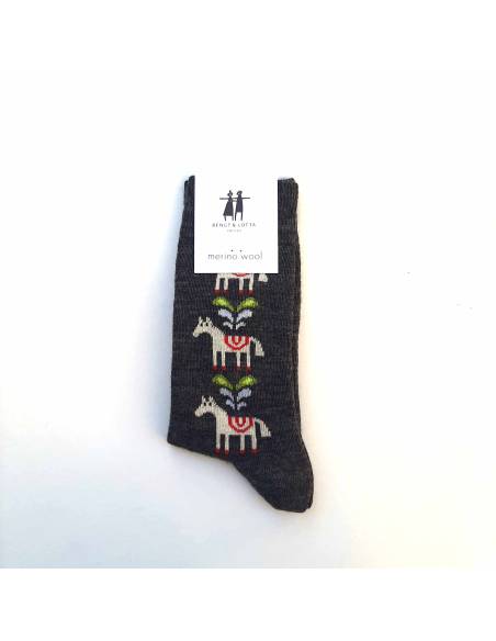 Chaussettes cheval qui court à motifs nordique en pure laine mérinos bengt and lotta design nordique  