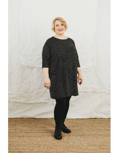 Robe large aux motifs asymétriques Bicolore Noire et Blanche 