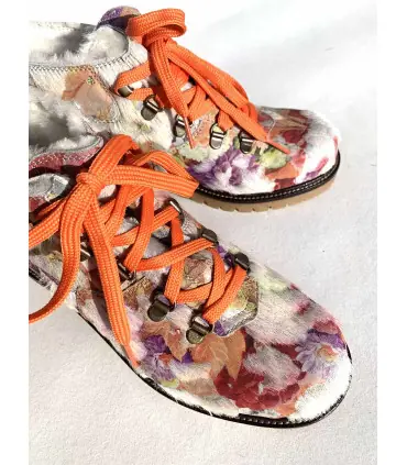 Bottines mi chevilles en cuir et fourrure chaude et tendance orange et colorée