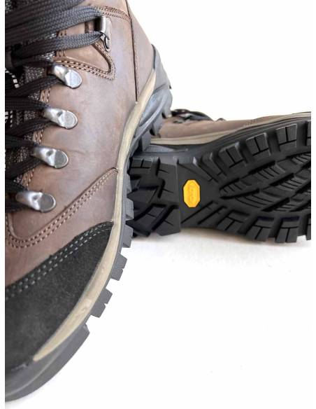 Men's snow boot hydro repellent natural York leather upper