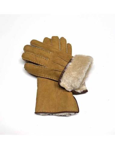 Lujosa piel de cordero volvió guantes