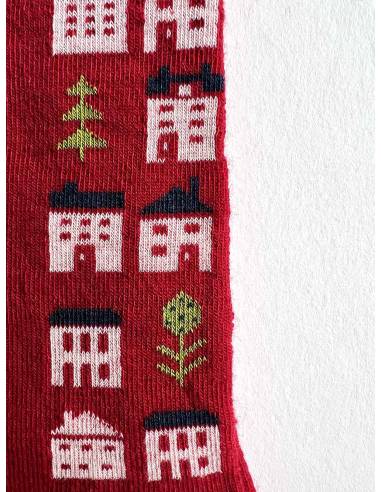 Chaussettes fantaisies de créateur de designer nordiques motif maison rouge 