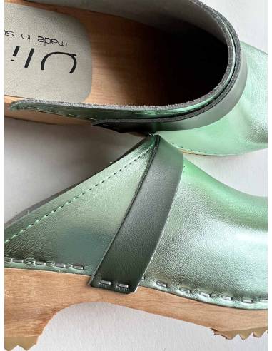 Zuecos suecos únicos y metálicos en ante nubuck y cuero vegetal