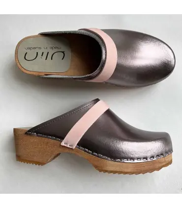 Women's swedish wooden clogs in leather silver or bronze